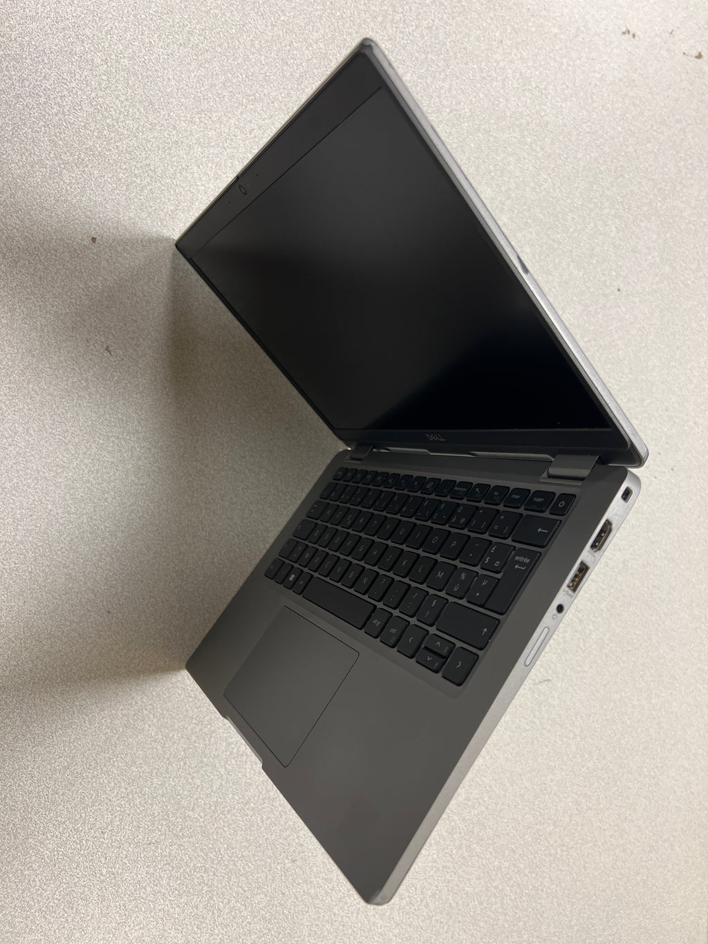 DELL Portable Latitude 5330