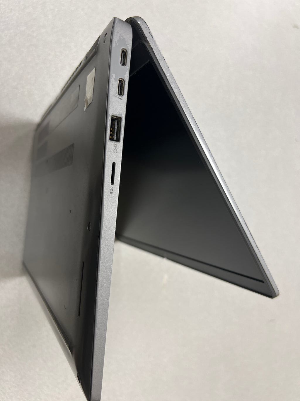 DELL Portable Latitude 5330